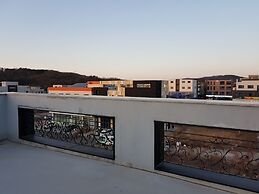 Buzz Guest House - Hostel