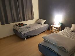 Buzz Guest House - Hostel