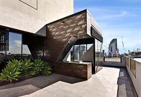 ReadySet Apartments on Spencer