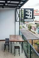 33 Poshtel