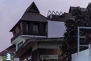 33 Poshtel