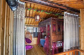 Wuzhen Helan Bridge Inn