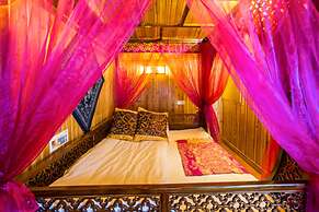 Wuzhen Helan Bridge Inn