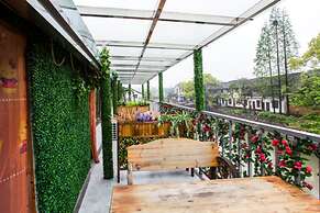 Wuzhen Helan Bridge Inn