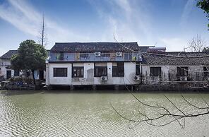 Wuzhen Helan Bridge Inn