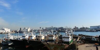 Sea & Moon Tourist Hotel