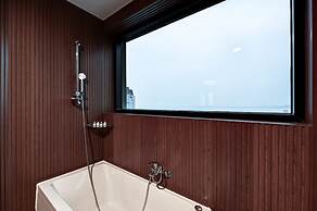 Sea & Moon Tourist Hotel