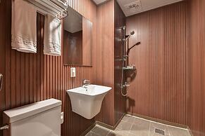 Sea & Moon Tourist Hotel