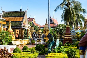 Golden Banana Residence