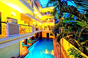 Golden Banana Residence