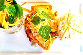 Golden Banana Residence