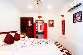 Golden Banana Residence