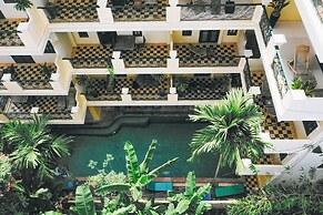 Golden Banana Residence