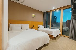 Jongno Lumia Tourist Hotel