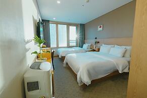 Jongno Lumia Tourist Hotel