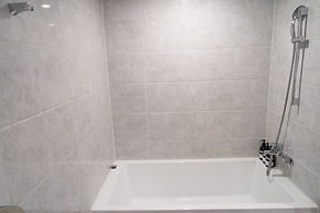 Jongno Lumia Tourist Hotel