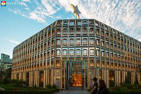 Jongno Lumia Tourist Hotel