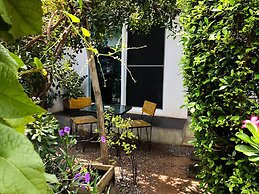 Samanta By The Sea - Adults Only