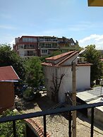 Roots Hotel & Wine Bar