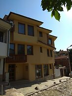 Roots Hotel & Wine Bar