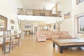 Queens Chateau Boutique Villa