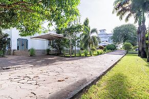 Queens Chateau Boutique Villa