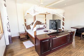 Queens Chateau Boutique Villa