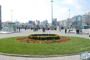 Cheya Gumussuyu Residence