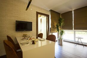 Maxuite Hotel in Home