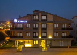 Maxuite Hotel in Home
