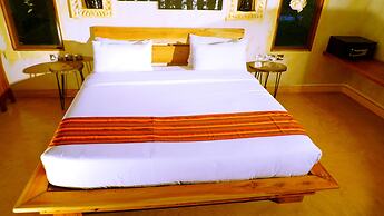 PrideInn Mara Camp & Cottages