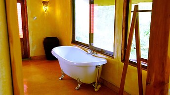 PrideInn Mara Camp & Cottages