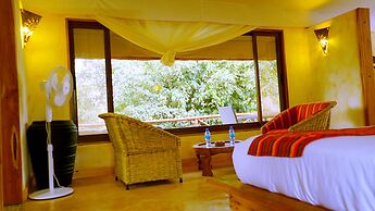 PrideInn Mara Camp & Cottages