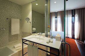 Pestana Porto - A Brasileira, City Center & Heritage Building