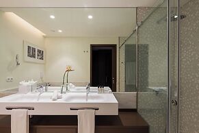 Pestana Porto - A Brasileira, City Center & Heritage Building