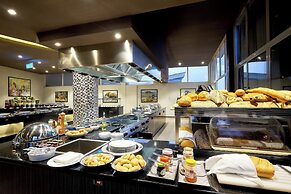 Protea Hotel by Marriott Kampala Skyz