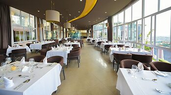 Protea Hotel by Marriott Kampala Skyz