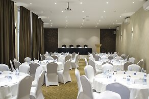 Protea Hotel by Marriott Kampala Skyz