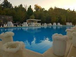Mak Albania Hotel