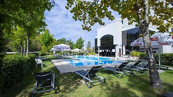 Mak Albania Hotel