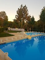 Mak Albania Hotel