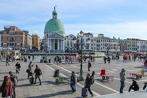 Mazzoni 15 Modern Flat