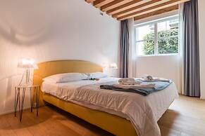 Mazzoni 15 Modern Flat