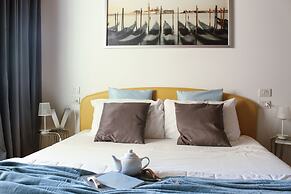 Mazzoni 15 Modern Flat