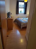 Executive Open Plan Apartment in Leith