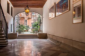 La Fenice Theatre Exclusive Flat