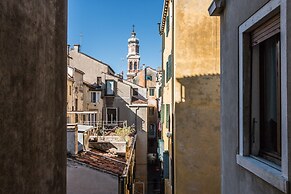 Rialto Bridge Venetian Style