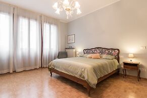 Rialto Bridge Venetian Style