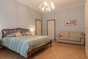 Rialto Bridge Venetian Style