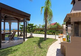 Quinn Hill Luxury Villa